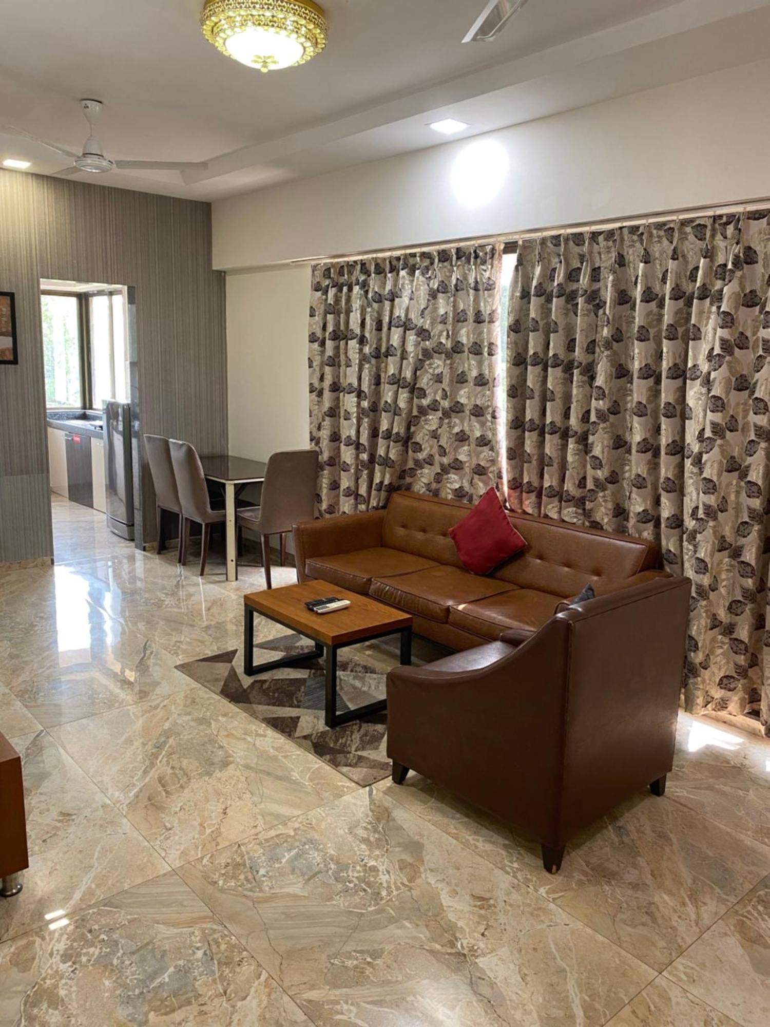 Mumbai House Luxury Apartments Santacruz East, Mumbai Kültér fotó